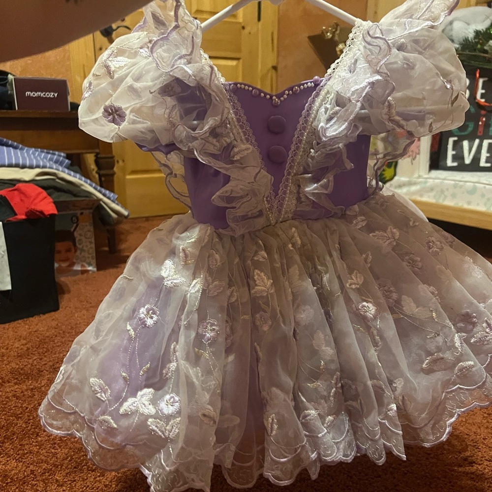 Pageant dress natural.